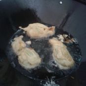 Fiori di zucca ripieni di cozze - Tappa 4