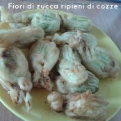 Fiori di zucca ripieni di cozze