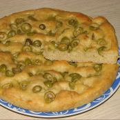 Focaccia alle olive.