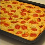 Focaccia con pomodorini