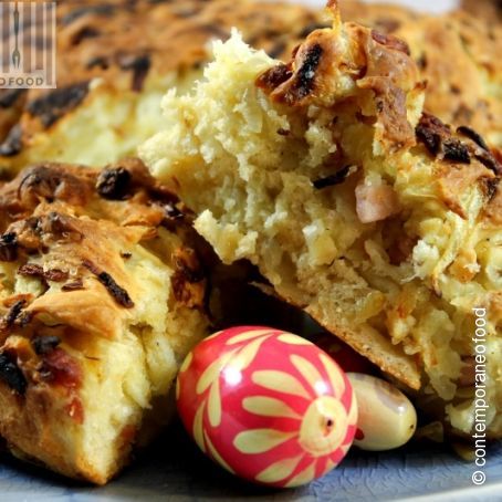 Focaccia soffice alla pancetta affumicata e cipolle…pensando alla merenda di Pasquetta!