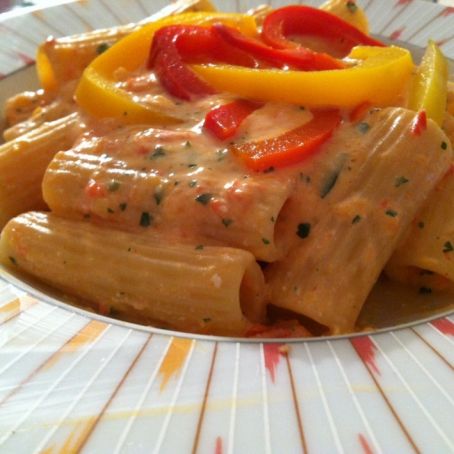 PASTA IN CREMA DI PEPERONI