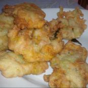 Frittelle con fiori di zucca croccanti