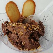 GELATO AL CIOCCOLATO E BISCOTTI A LINGUE DI GATTO