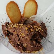 GELATO AL CIOCCOLATO E BISCOTTI CON LINGUE DI GATTO
