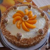 Torta Raffaello con le pesche sciroppate