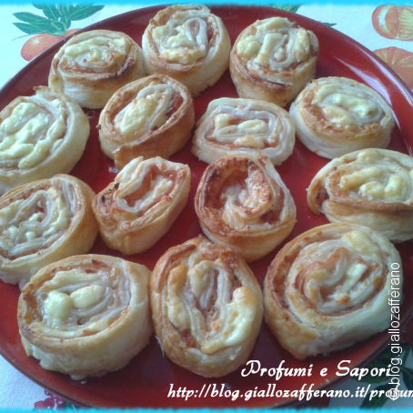 girelle di sfoglia e mortadella