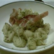 Gnocchi filanti al pesto di zucchine e speck - Tappa 3