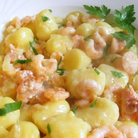 GNOCCHI AL GORGONZOLA AL PROFUMO DI GAMBERI