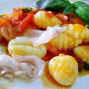 Gnocchi al sugocon Lardo di Colonnata