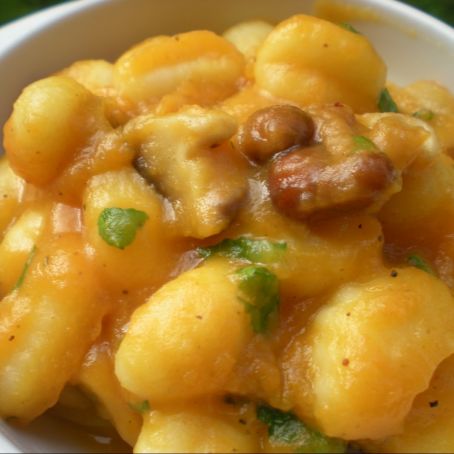 Gnocchi di prezzemolo con funghi e fontina