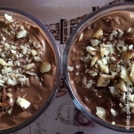 Crema al cioccolato e nocciole