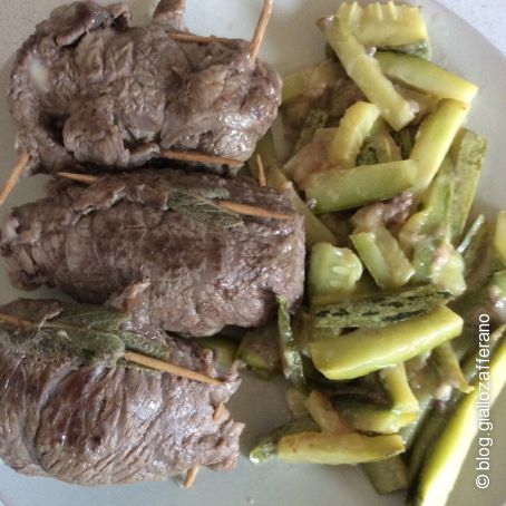 Involtini di carne con prosciutto e formaggio