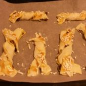 Torcetti con uvetta e crema pasticcera - Tappa 4