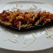 Pasta alla norma in letto di melanzana