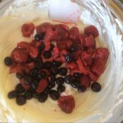 Sbrisolona ai frutti di bosco - Tappa 3