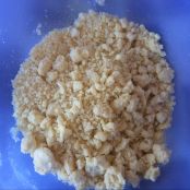 Sbrisolona ai frutti di bosco - Tappa 1