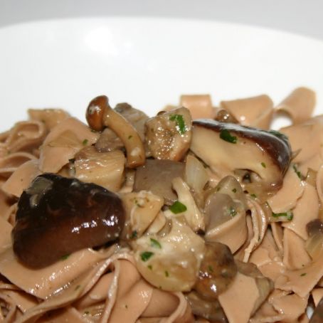 Pappardelle con speck e funghi porcini