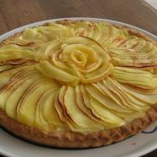 CROSTATA DI CREMA PASTICCERA E MELE