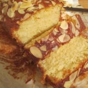 Torta con banane e nocciole/mandorle