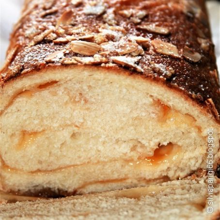 Brioche alla marmellata senza uova