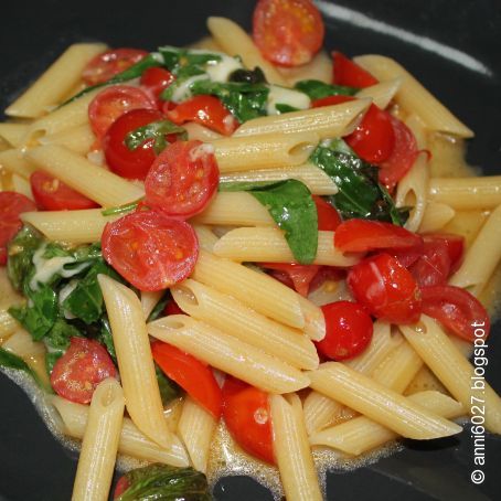Penne alla crudaiola con rucola