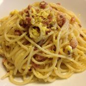 Spaghetti alla carbonara con pancetta