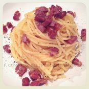 Burro, salvia e... un po' di Parma nel piatto.