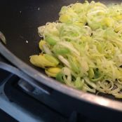 Torta salata di sfoglia con porri, ricotta e basilico - Tappa 2
