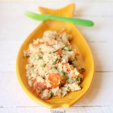 Couscous con piselli carote e gamberetti