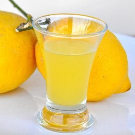 LIQUORE E CREMA DI LIMONCELLO E CREMA AL COCCO E FRAGOLINO