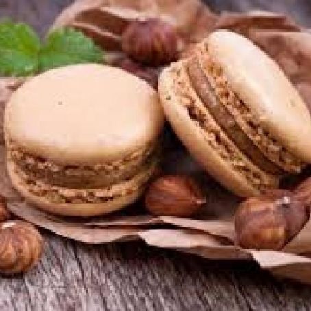 MACARONS ALLE NOCCIOLE
