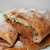 Strudel di mele con pasta sfoglia e marmellata