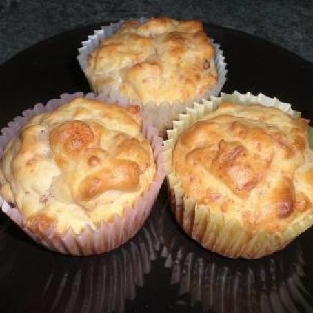 MUFFIN SALATO AL PROSCIUTTO E FORMAGGIO