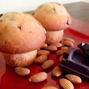 Muffin con mandorle e cioccolato