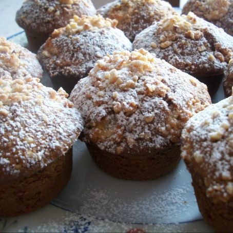 MUFFINS CON NOCCIOLE E CUORE DI NUTELLA