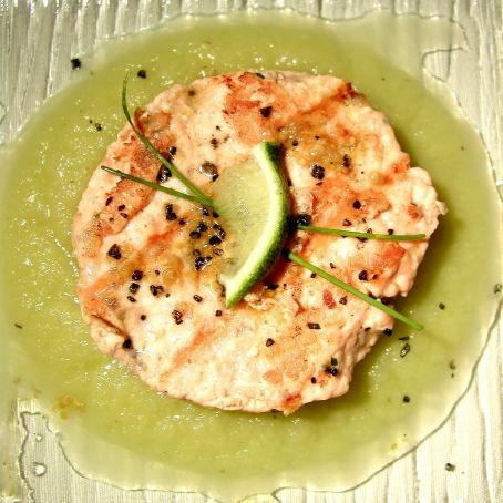 Crema di patate, finocchio e cipolle con salmone e scalogni