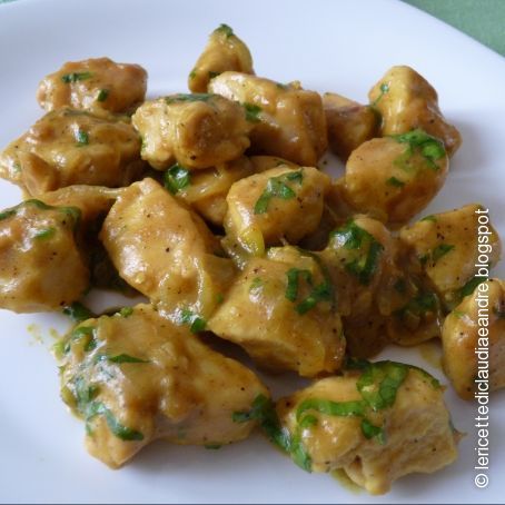 SPEZZATINO DI POLLO AL CURRY