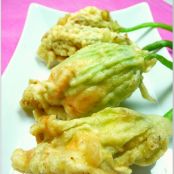 Fiori di zucca ripieni