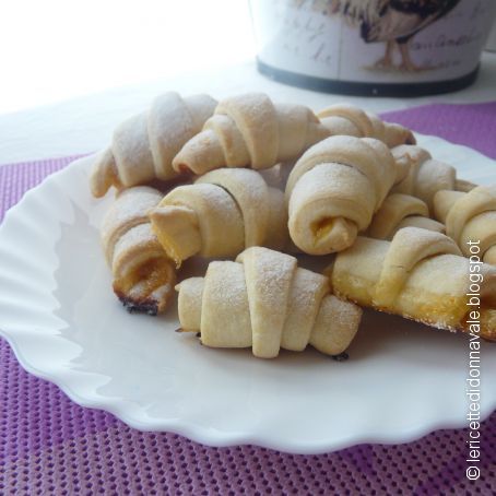 Cornetti alla  marmellata