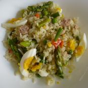 Insalata di riso con asparagi