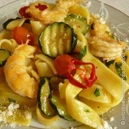 TAGLIATELLE CON MAZZANCOLLE E ZUCCHINE