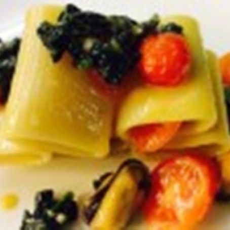 Paccheri con cavolo nero e cozze