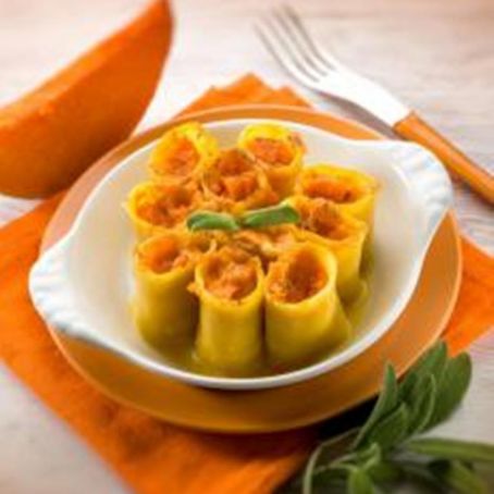 PACCHERI CON ZUCCA E MOZZARELLA