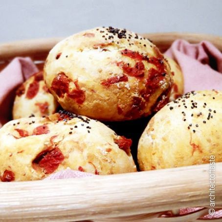 Panini alle bacche di goji e semi di papavero