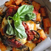 Pasta con melanzane alla parmigiana