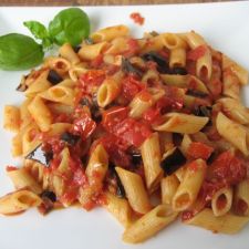 Penne con le melanzane