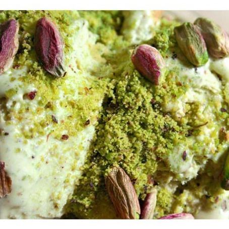 GELATO IN COPPETTA AL PISTACCHIO