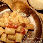 Pasta con pomodorini e ricotta salata