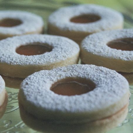 OCCHIETTI DI BUE CON CONFETTURA DI MELE COTOGNE